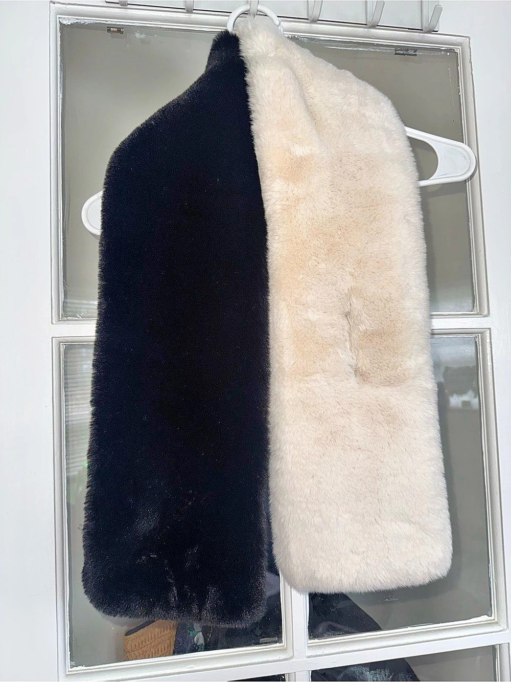 Apparis Kai Faux Fur Scarf Color Block Black & White Like New